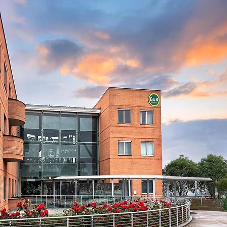B&B Hotel Milano Cologno Studios Колоньо-Монцезе Экстерьер фото