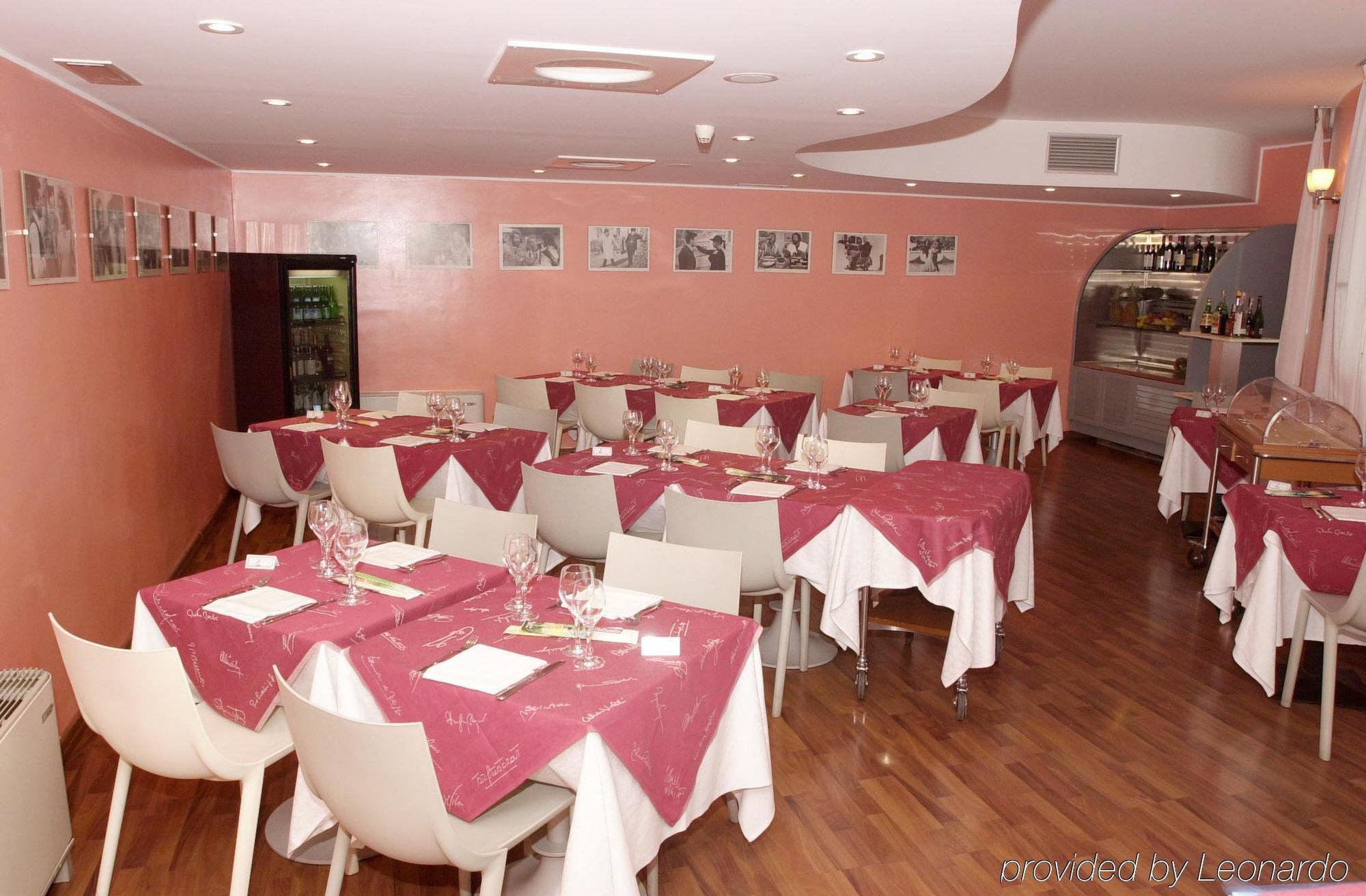 B&B Hotel Milano Cologno Studios Колоньо-Монцезе Экстерьер фото
