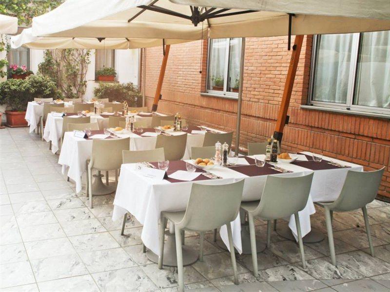 B&B Hotel Milano Cologno Studios Колоньо-Монцезе Экстерьер фото