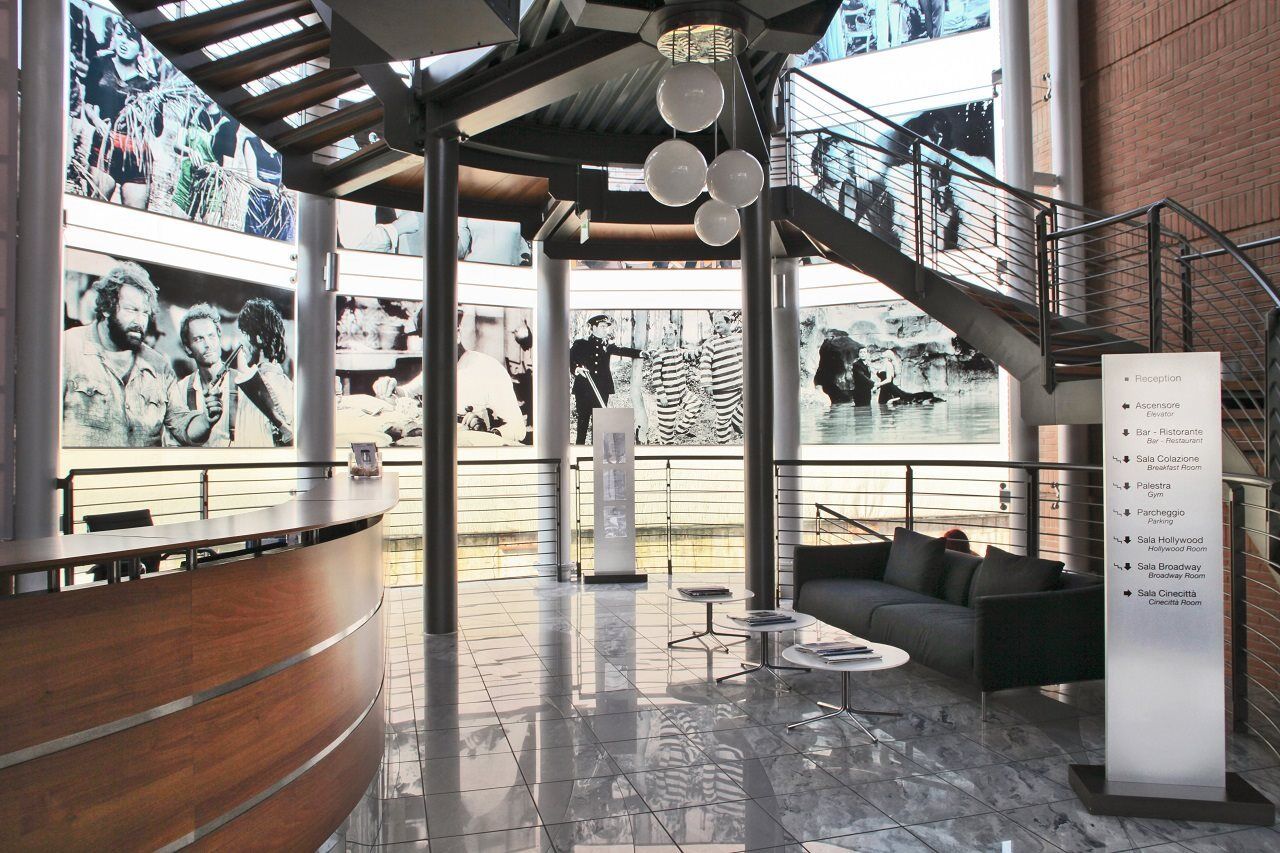 B&B Hotel Milano Cologno Studios Колоньо-Монцезе Экстерьер фото